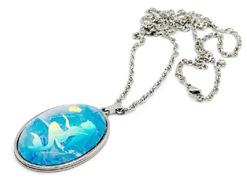 Mermaid Holographic Necklace 32 Inches